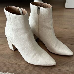 Steve Madden Nadalie Bootie